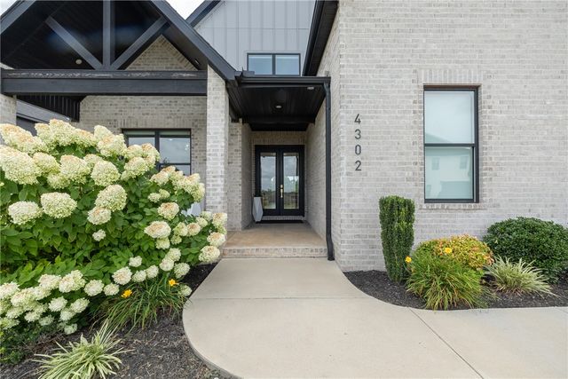 4302 S Exeter Drive, Rogers, AR 72758