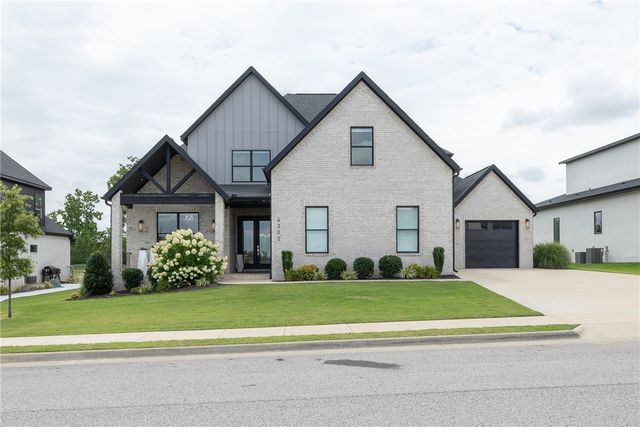 4302 S Exeter Drive, Rogers, AR 72758