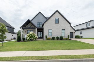 4302 S Exeter Drive, Rogers, AR 72758