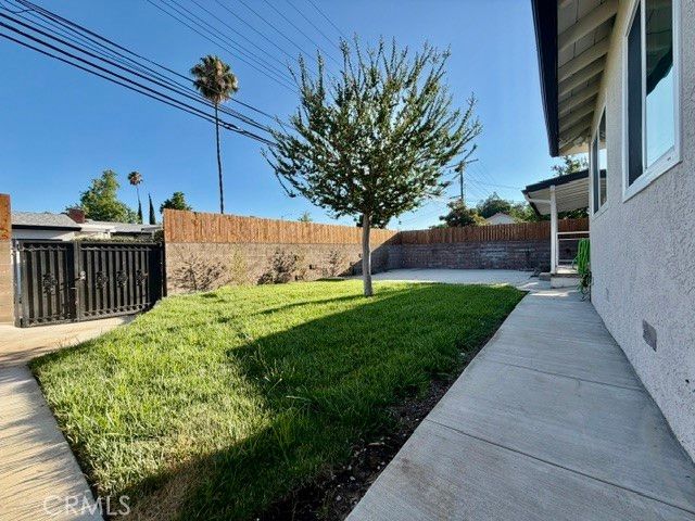 23130 Hartland, West Hills, CA 91307
