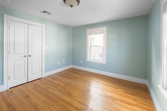 6 Porter St. 6, Woburn, MA 01801