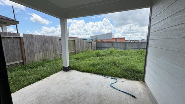 7518 Cynomys Court, Rosharon, TX 77583
