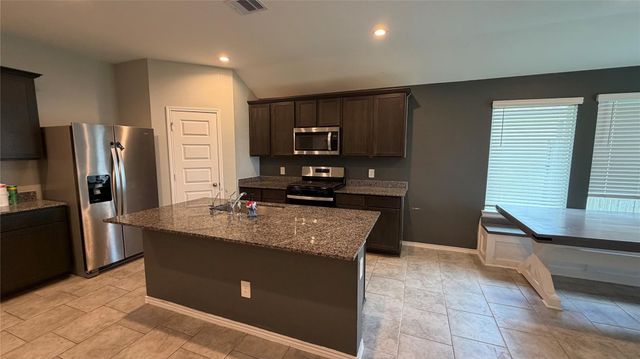 7518 Cynomys Court, Rosharon, TX 77583