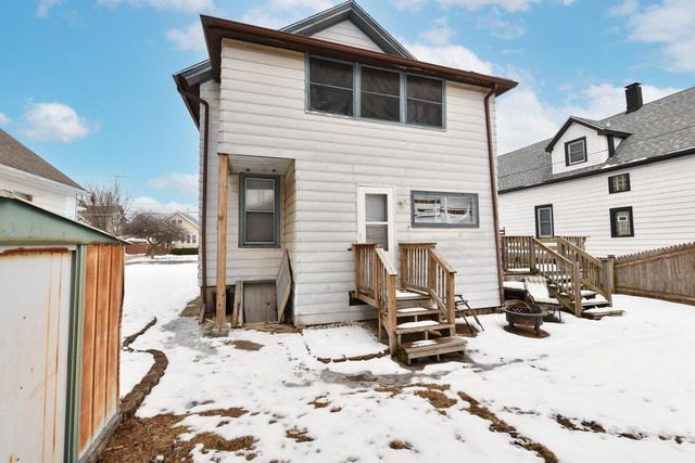 6810 23rd AVENUE, Kenosha, WI 53143