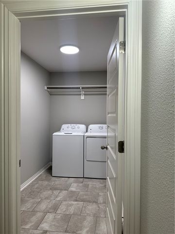 1236 N Pershing Street, Fayetteville, AR 72704