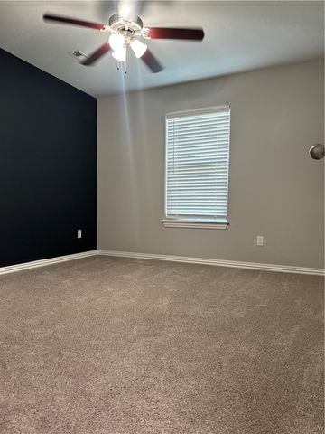 1236 N Pershing Street, Fayetteville, AR 72704