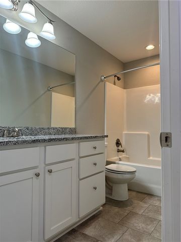 1236 N Pershing Street, Fayetteville, AR 72704