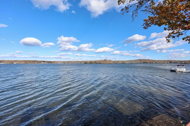 18 Lake Boulevard, East Hampton, CT 06424