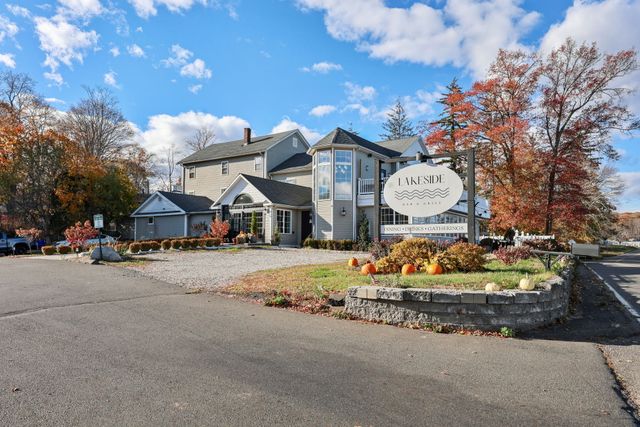 18 Lake Boulevard, East Hampton, CT 06424