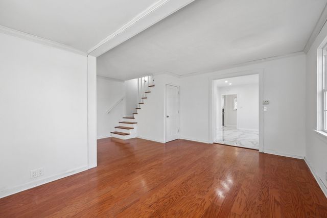 18 Lake Boulevard, East Hampton, CT 06424
