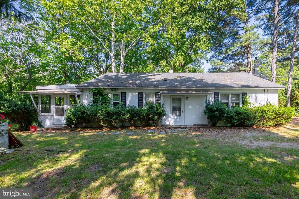 1100 WOODLAWN AVE, National Park, NJ 08063