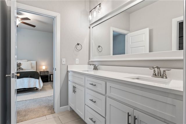 1320 Paragon, Centerton, AR 72719