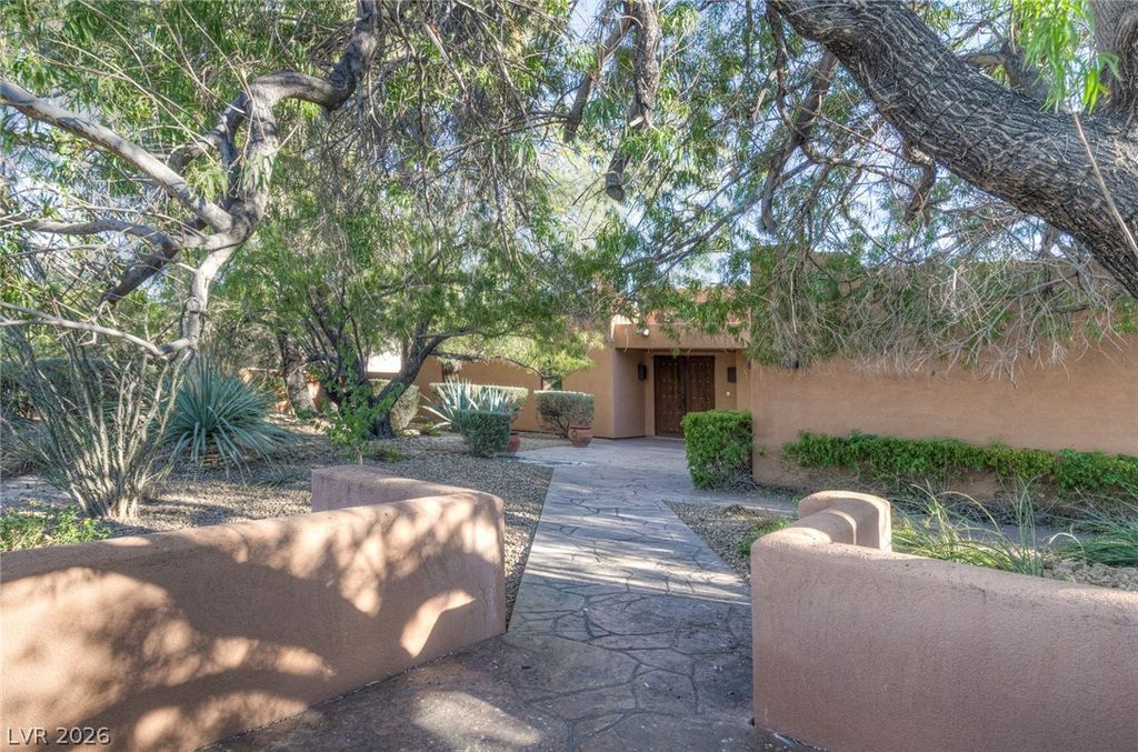 9395 Helena Avenue, Las Vegas, NV 89129 — exterior