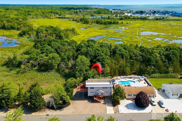 369 tuscarora Avenue, Ocean Twp, NJ 08758