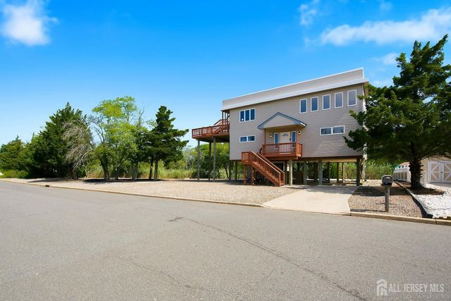 369 tuscarora Avenue, Ocean Twp, NJ 08758