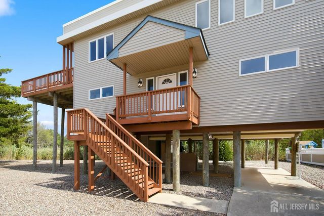 369 tuscarora Avenue, Ocean Twp, NJ 08758