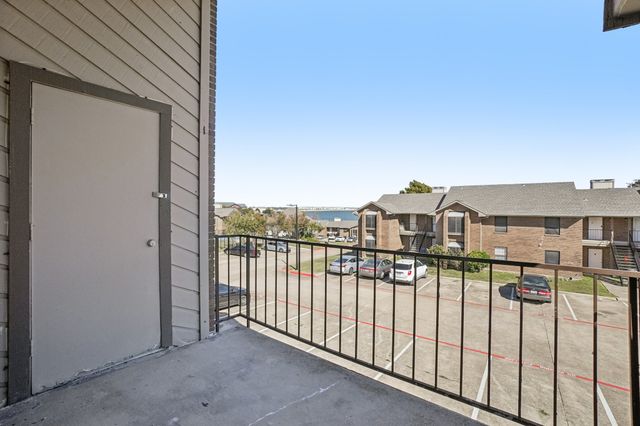 4540 Chaha Road 202, Garland, TX 75043