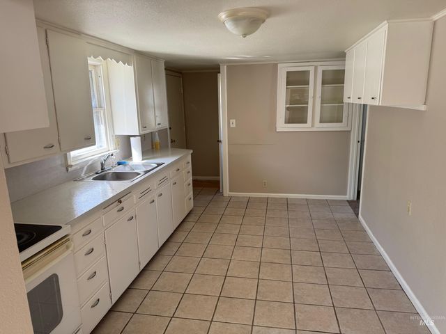 931 S Fillmore, Jerome, ID 83338