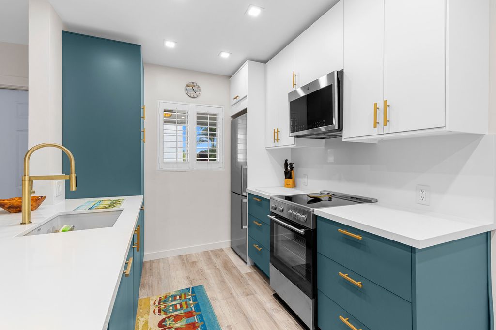 1907 NE 4TH Street 6, Deerfield Beach, FL 33441