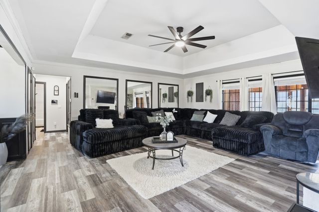 1050 Post Oak Lane, Reno, TX 75462