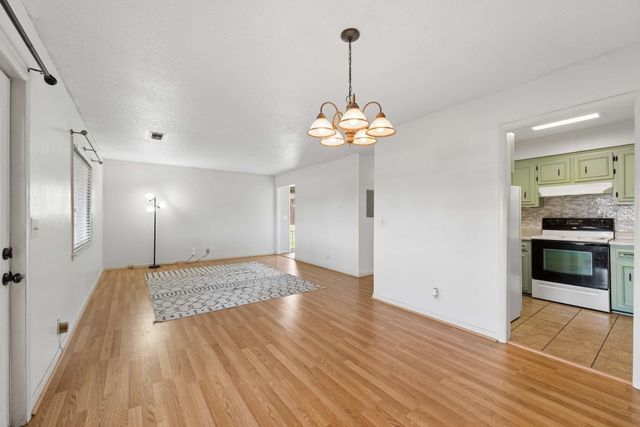 1035 Heritage Dr, Madison, TN 37115