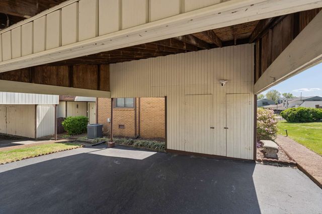 1035 Heritage Dr, Madison, TN 37115