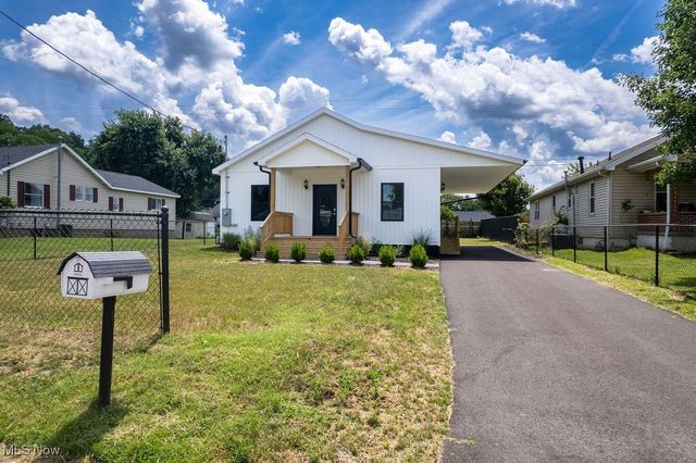 1318 21st Street, Vienna, WV 26105