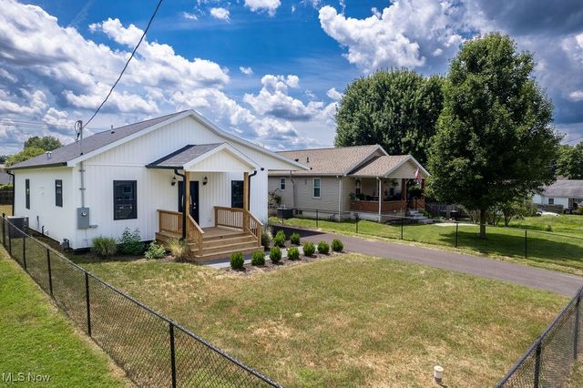 1318 21st Street, Vienna, WV 26105