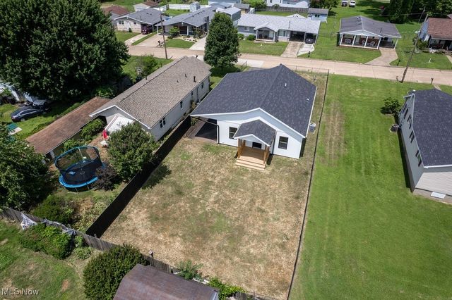 1318 21st Street, Vienna, WV 26105