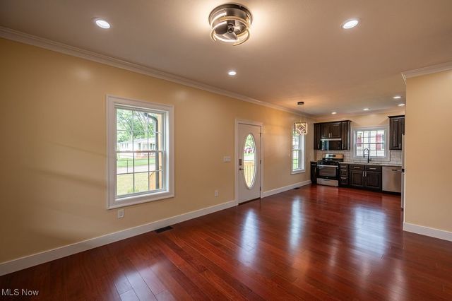 1318 21st Street, Vienna, WV 26105