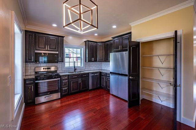 1318 21st Street, Vienna, WV 26105