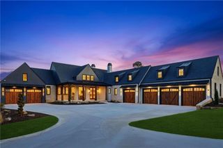 8510 Blue Heron Drive, Gainesville, GA 30506