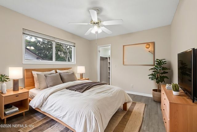 3842 FERNGLEN Drive, Jacksonville, FL 32277