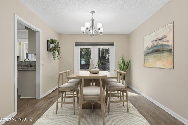 3842 FERNGLEN Drive, Jacksonville, FL 32277