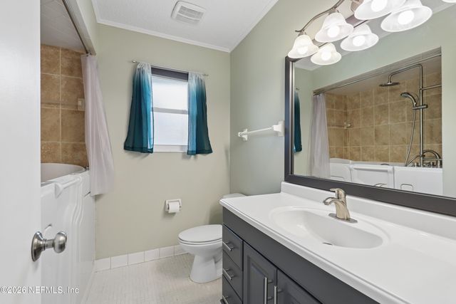 3842 FERNGLEN Drive, Jacksonville, FL 32277