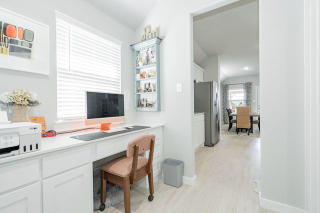 562 Water Valley Drive, Lavon, TX 75166