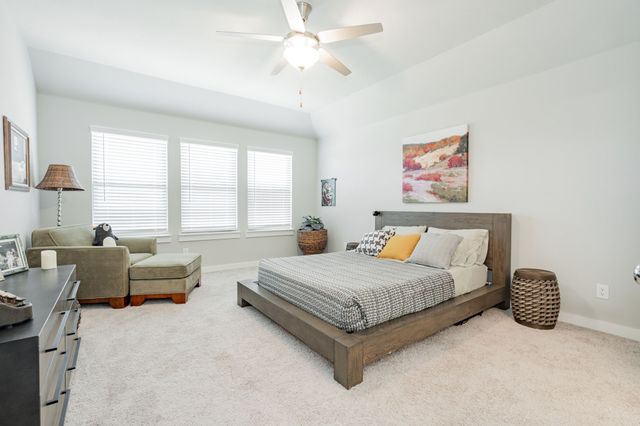 562 Water Valley Drive, Lavon, TX 75166