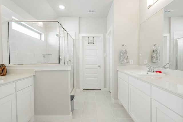 562 Water Valley Drive, Lavon, TX 75166