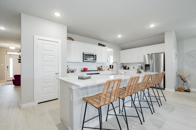 562 Water Valley Drive, Lavon, TX 75166