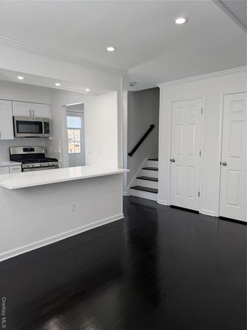 12 Central Drive 1, Nanuet, NY 10954