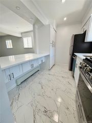 12 Central Drive 1, Nanuet, NY 10954