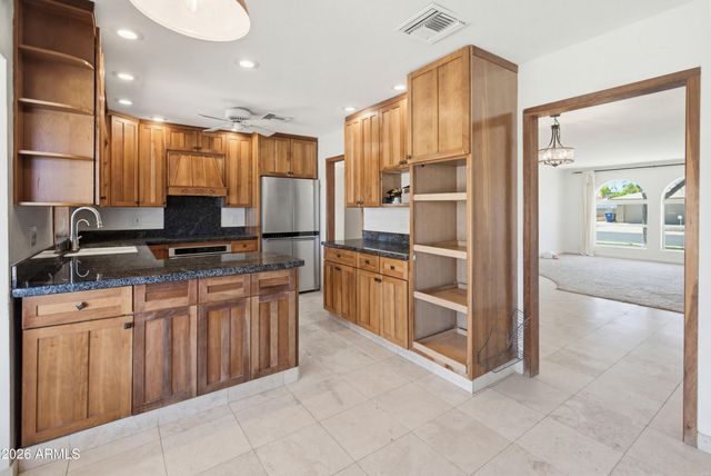 6503 S BONARDEN Lane, Tempe, AZ 85283