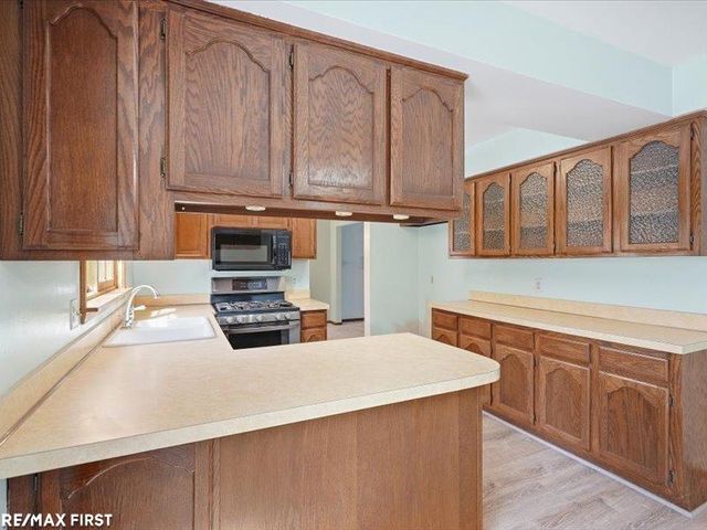 47405 Nola Drive, Macomb Twp, MI 48044