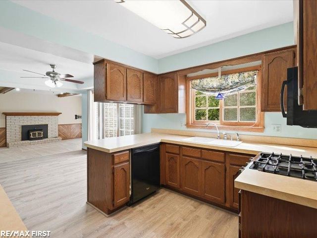 47405 Nola Drive, Macomb Twp, MI 48044