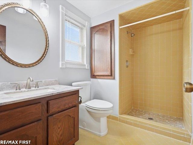 47405 Nola Drive, Macomb Twp, MI 48044