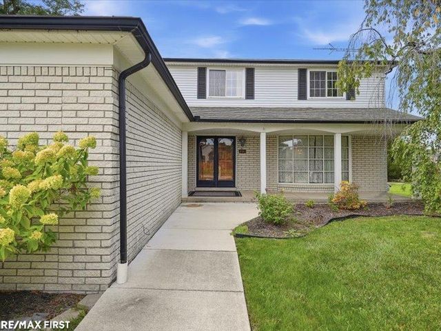 47405 Nola Drive, Macomb Twp, MI 48044