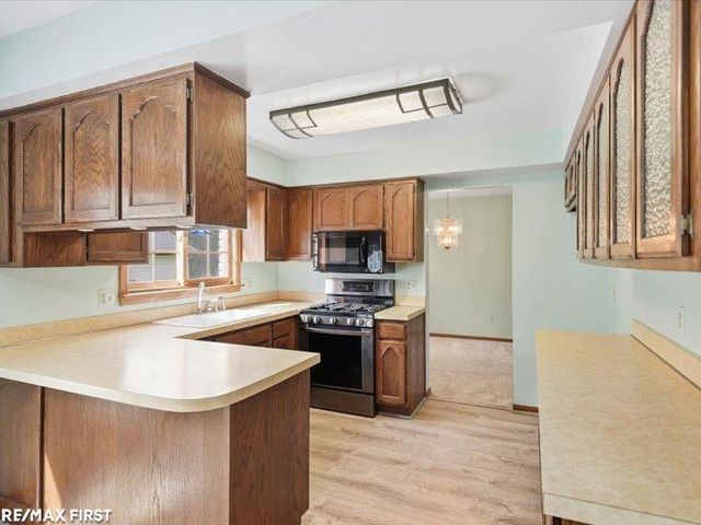 47405 Nola Drive, Macomb Twp, MI 48044