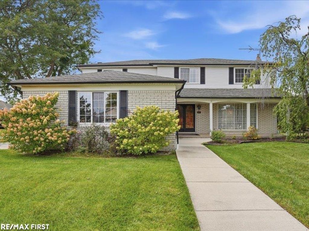 47405 Nola Drive, Macomb Twp, MI 48044