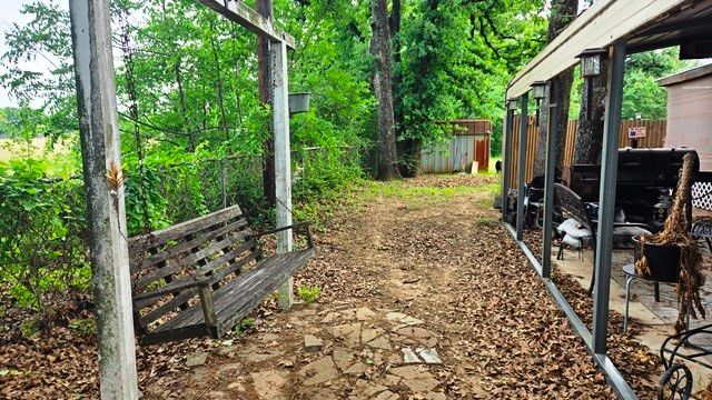 150 Meadow Lake Drive, Gun Barrel City, TX 75156