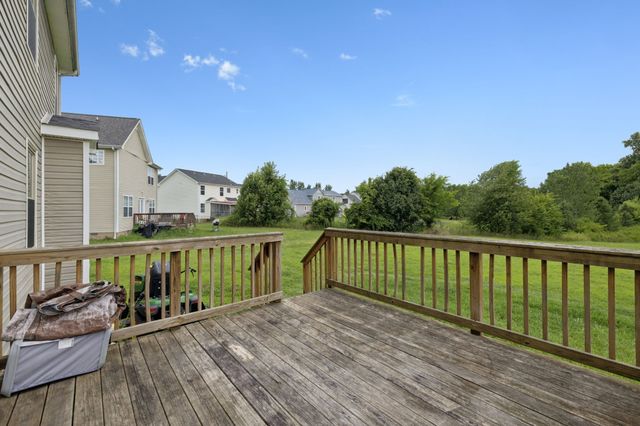 1221 Shorehaven Dr, Clarksville, TN 37042
